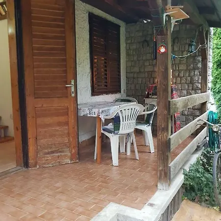 Retro Nyaralohaz Holiday home Balatonkenese